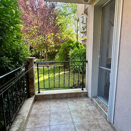 아파트 слънчево море 네세부르